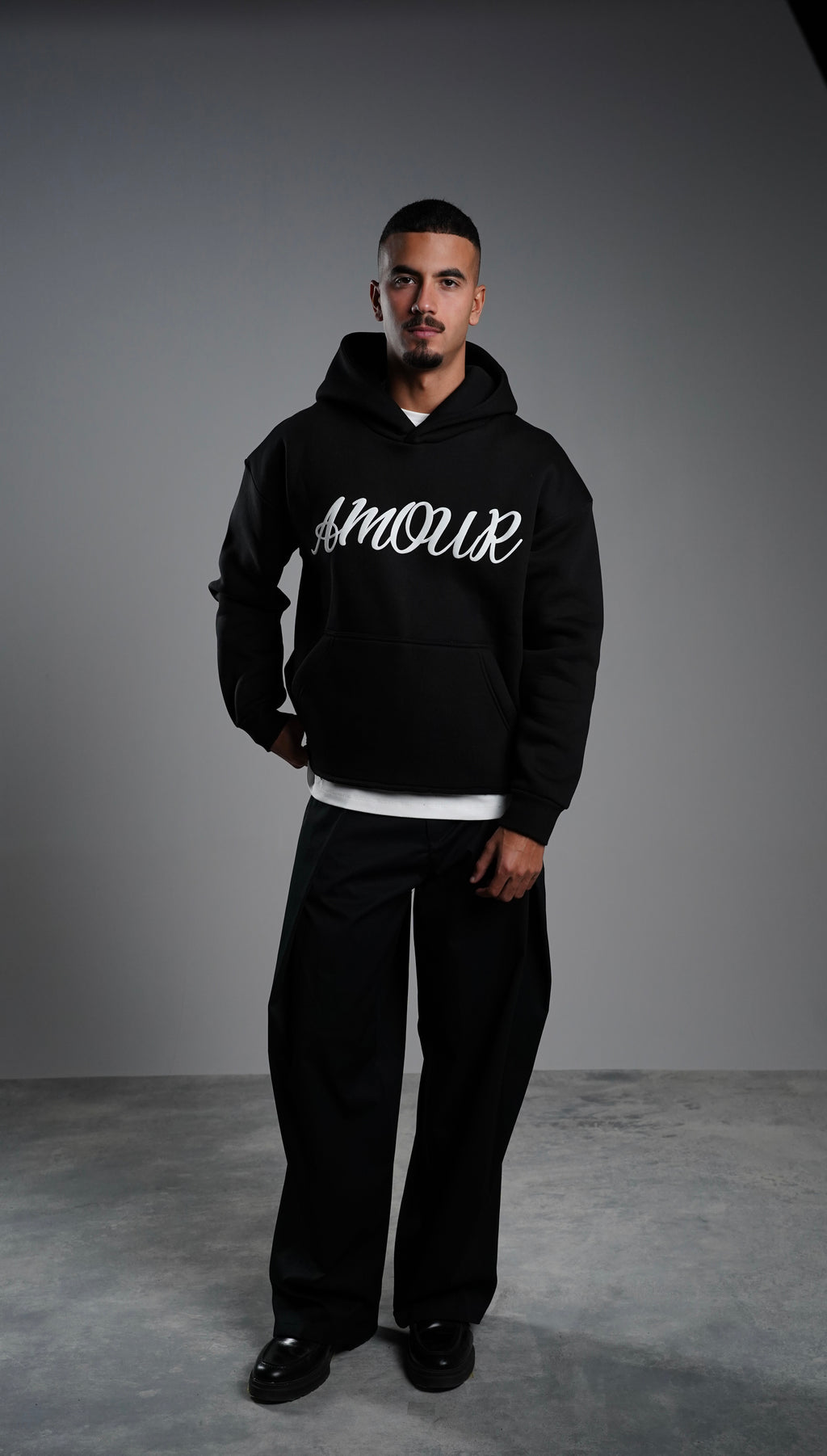 BLACK HOODIE AMOUR