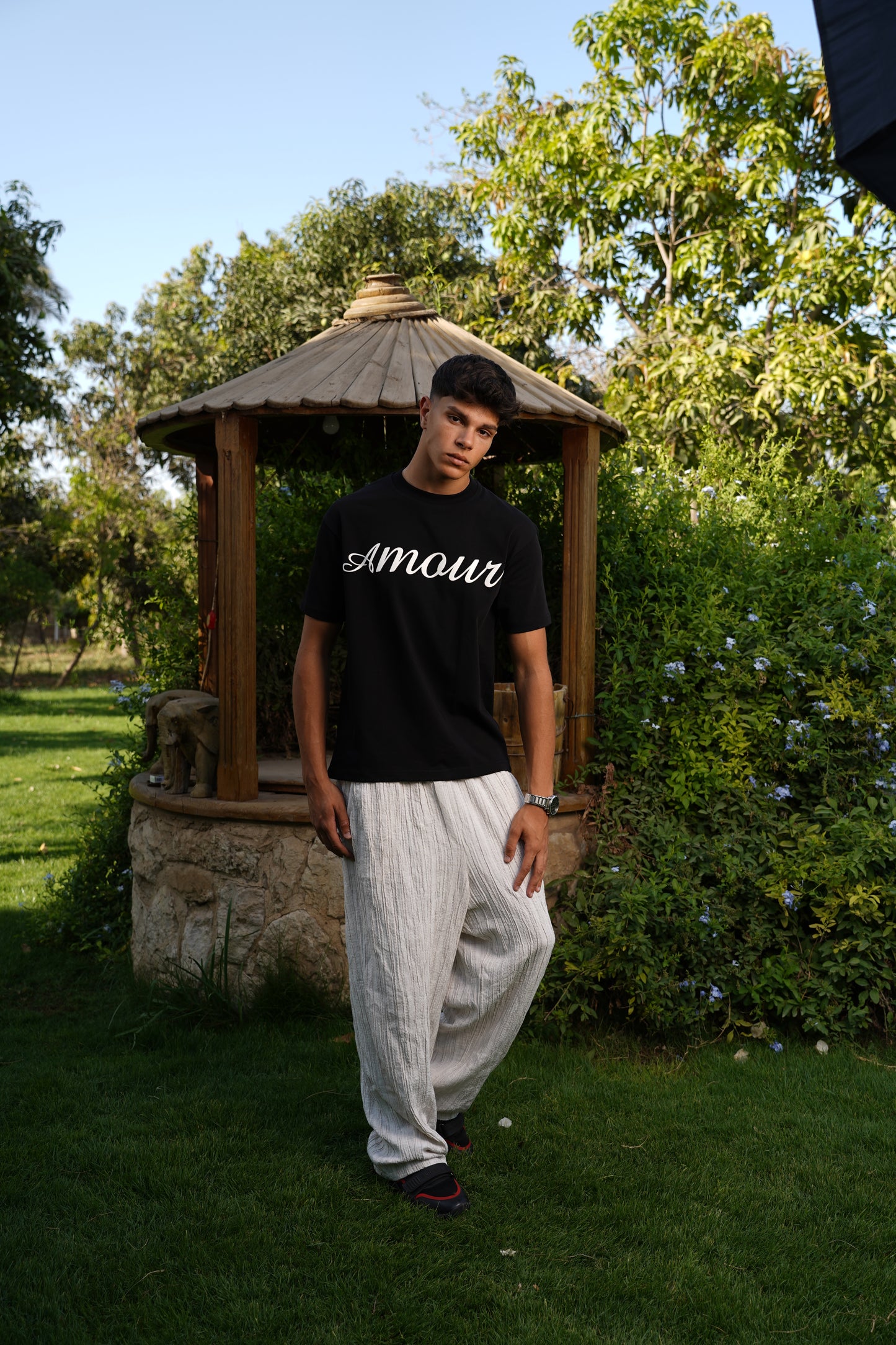 BLACK TEE AMOUR
